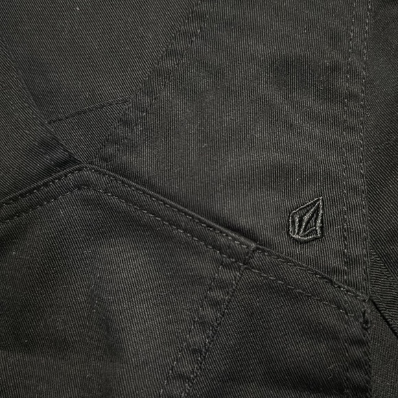 NWT! Volcom Frochickie Overalls Short Black XL - Picture 16 of 16